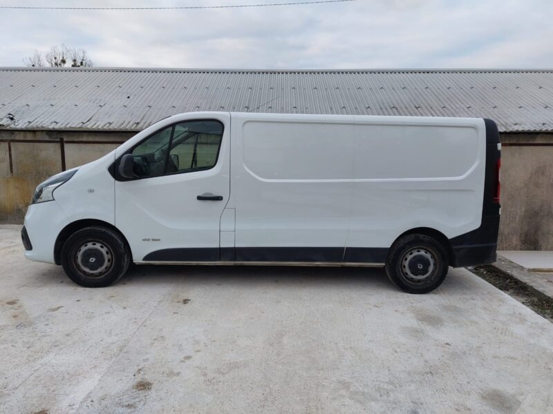 RENAULT TRAFIC III Camionnette 2016