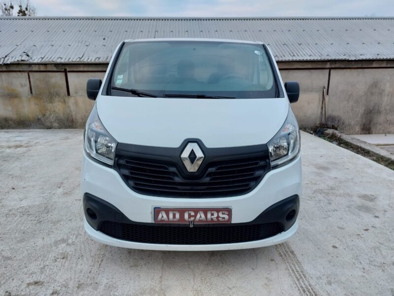 RENAULT TRAFIC III Camionnette 2016