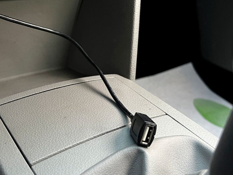 VOLKSWAGEN POLO 4 IV PHASE 2 1.6 105 Cv BLUETOOTH REGULATEUR CLIMATISATION 5 PORTES - Garantie1an