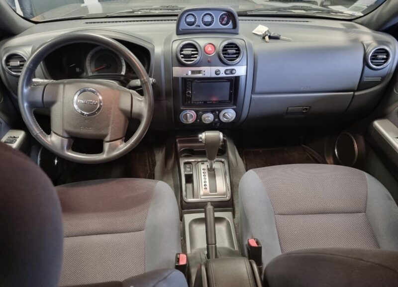 ISUZU D-MAX 3.0 TD 163 Cv 4WD DOUBLE CABINE 5 PLACES BOITE AUTO GPS ATTELAGE 59 400 Kms Garantie1an