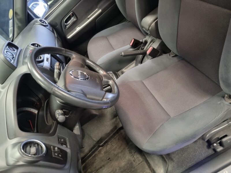 ISUZU D-MAX 3.0 TD 163 Cv 4WD DOUBLE CABINE 5 PLACES BOITE AUTO GPS ATTELAGE 59 400 Kms Garantie1an