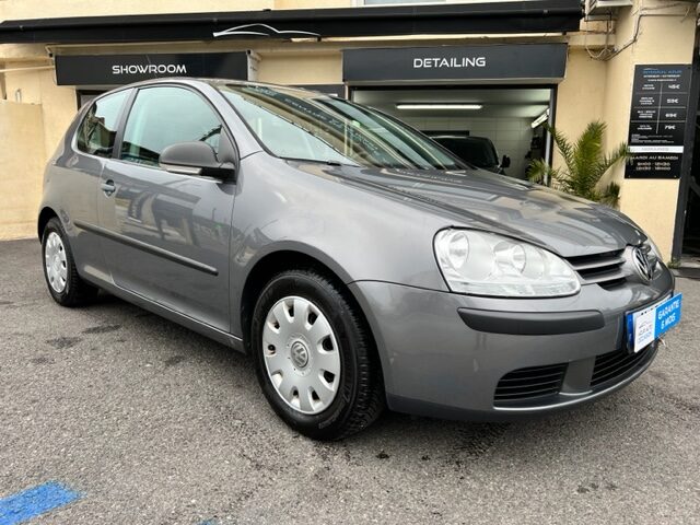 VOLKSWAGEN GOLF 1,6 102CH FSI TRENDLINE  2008