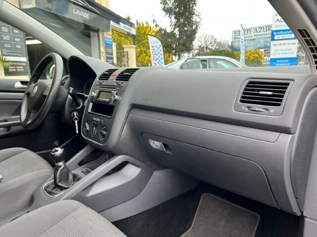 VOLKSWAGEN GOLF 1,6 102CH FSI TRENDLINE  2008