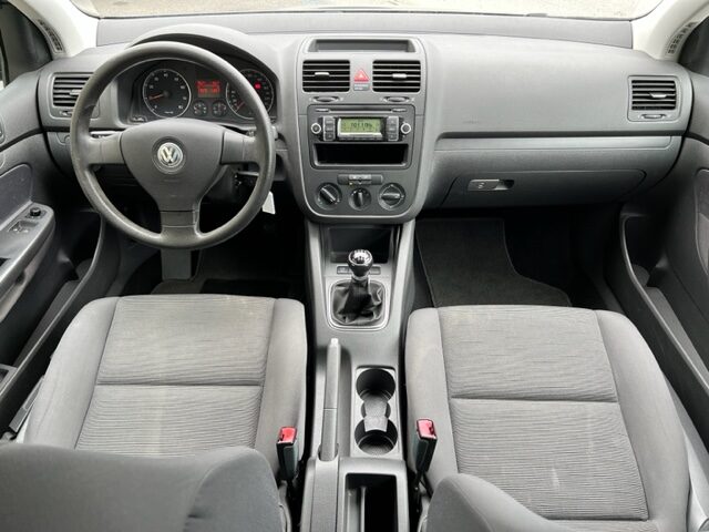 VOLKSWAGEN GOLF 1,6 102CH FSI TRENDLINE  2008