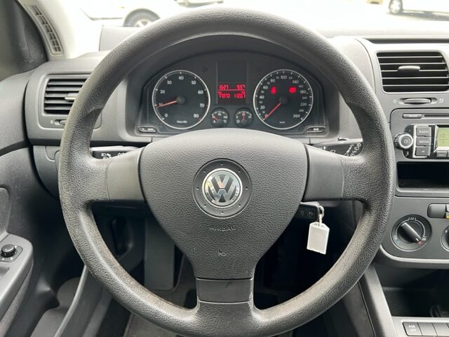 VOLKSWAGEN GOLF 1,6 102CH FSI TRENDLINE  2008