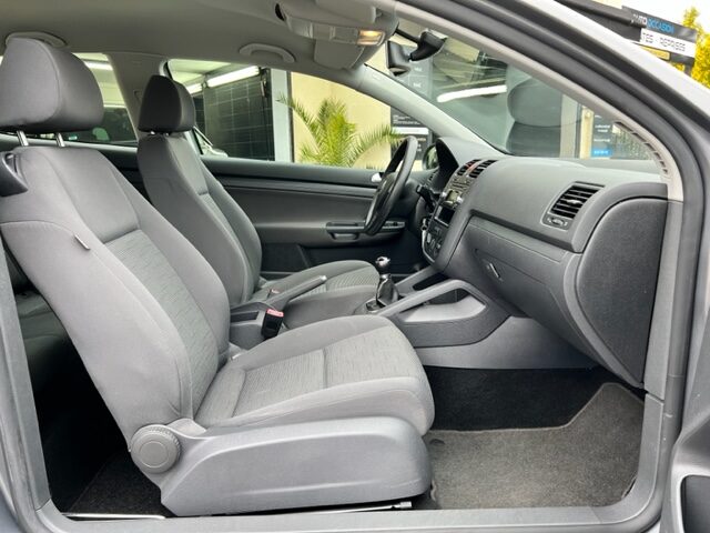 VOLKSWAGEN GOLF 1,6 102CH FSI TRENDLINE  2008