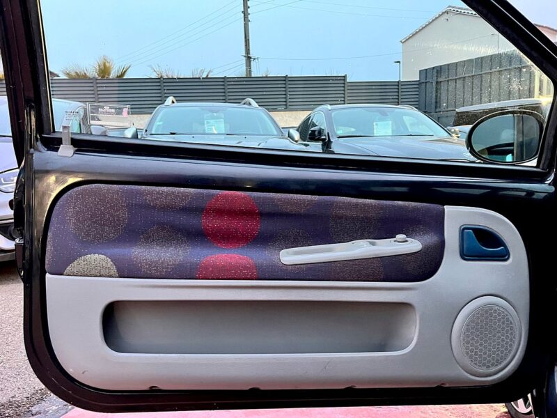 RENAULT TWINGO I 2000