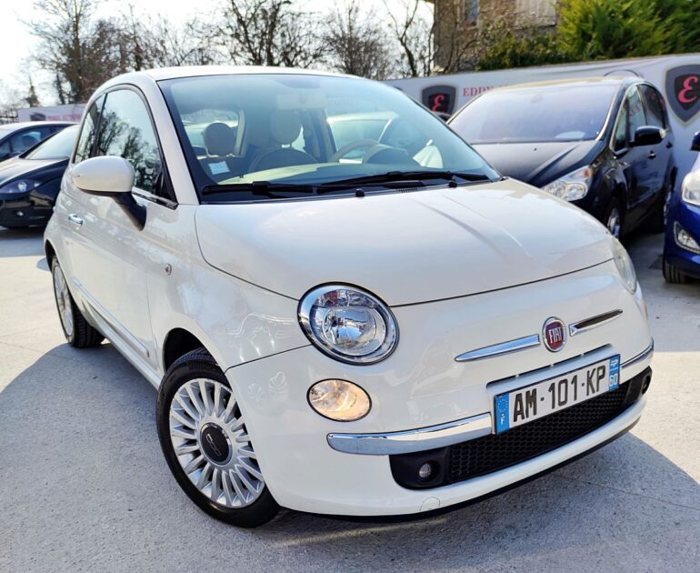 FIAT 500 LOUNGE TOIT PANORAMIQUE