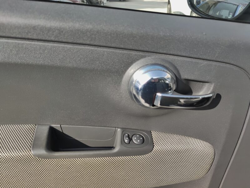 FIAT 500 LOUNGE TOIT PANORAMIQUE