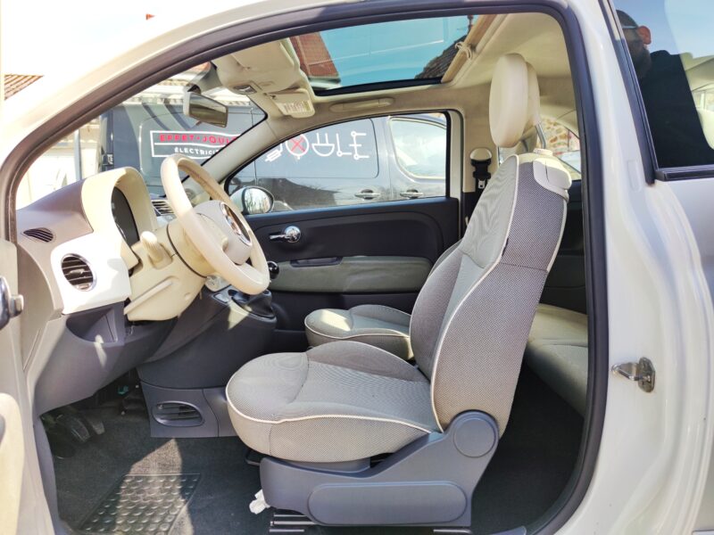 FIAT 500 LOUNGE TOIT PANORAMIQUE