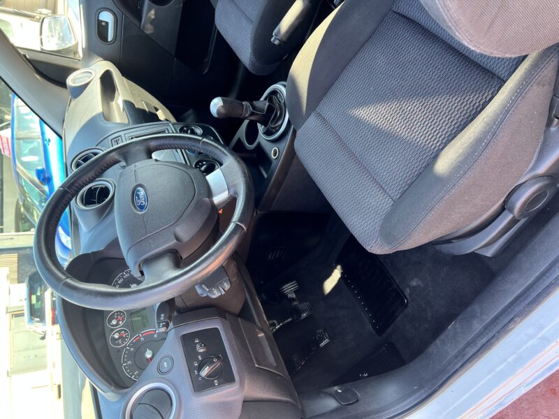 FORD FIESTA V 2008