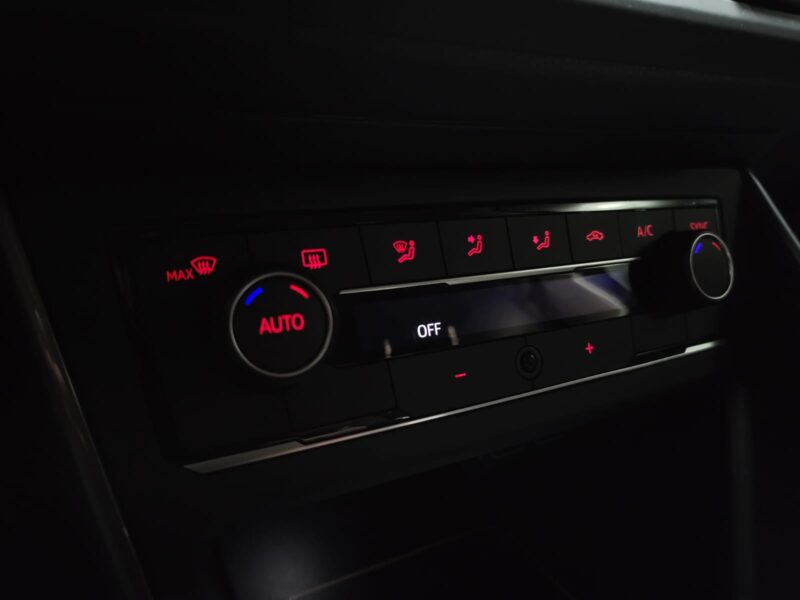 VOLKSWAGEN POLO VI 2020 COOPER LINE / BA / APPLE CARPLAY 