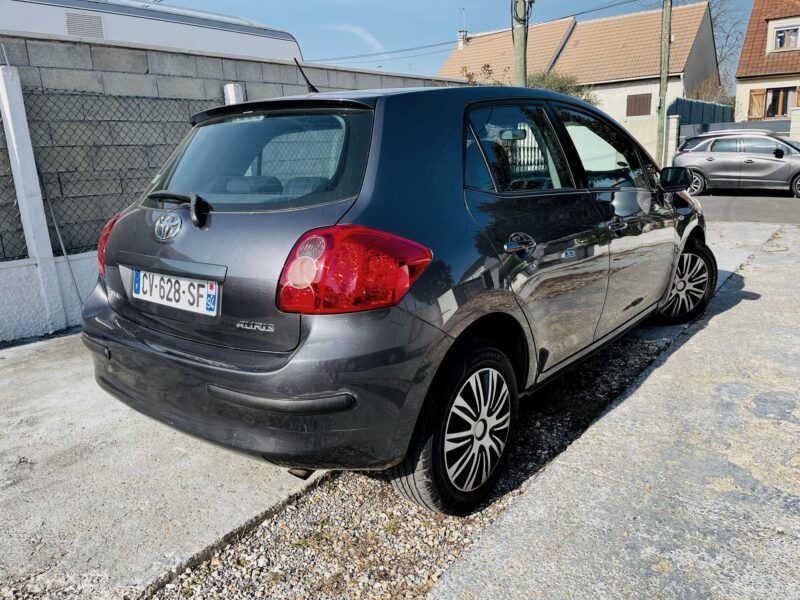 Toyota Auris D-4D 126cv ACTIVE 