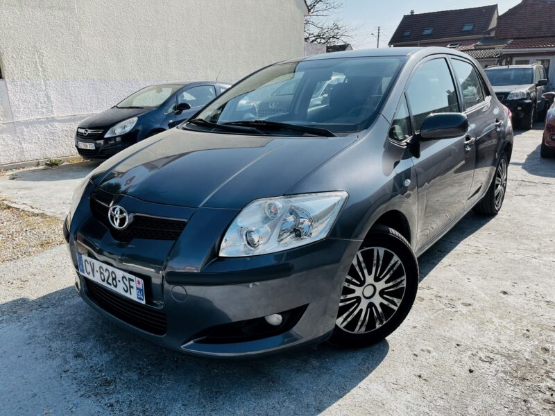 Toyota Auris D-4D 126cv ACTIVE 