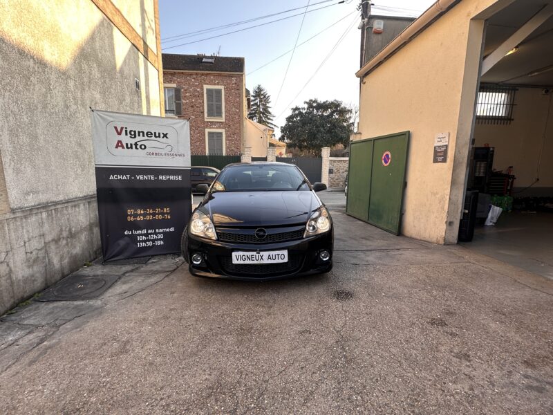 OPEL ASTRA GTC 2005 PAYER EN 4X