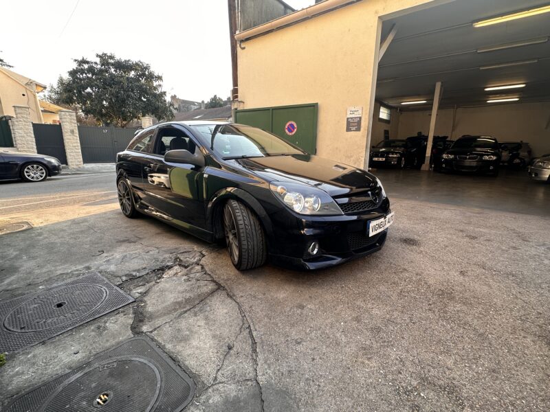 OPEL ASTRA GTC 2005 PAYER EN 4X