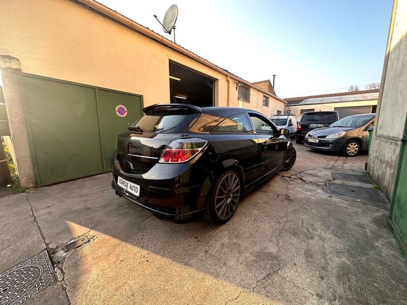 OPEL ASTRA GTC 2005 PAYER EN 4X