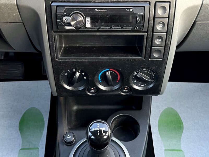 FORD FUSION 1.4 TDCI 70 Cv BOITE AUTOMATIQUE 74 100 KMS INTERIEUR CUIR 5 PORTES - Garantie 6 Mois