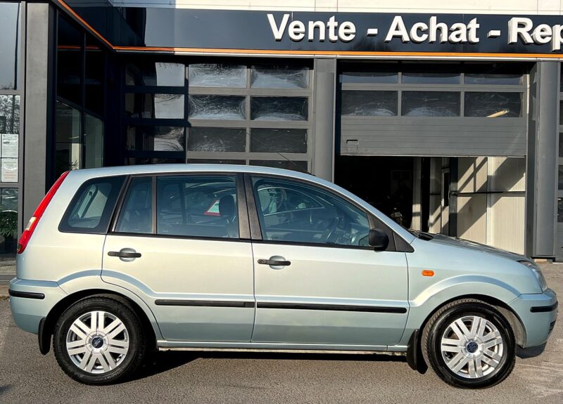 FORD FUSION 1.4 TDCI 70 Cv BOITE AUTOMATIQUE 74 100 KMS INTERIEUR CUIR 5 PORTES - Garantie 6 Mois
