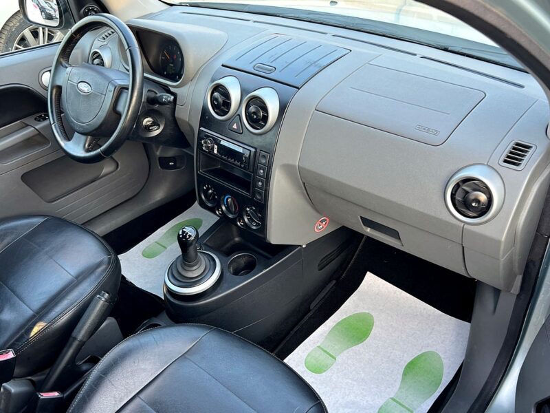 FORD FUSION 1.4 TDCI 70 Cv BOITE AUTOMATIQUE 74 100 KMS INTERIEUR CUIR 5 PORTES - Garantie 6 Mois