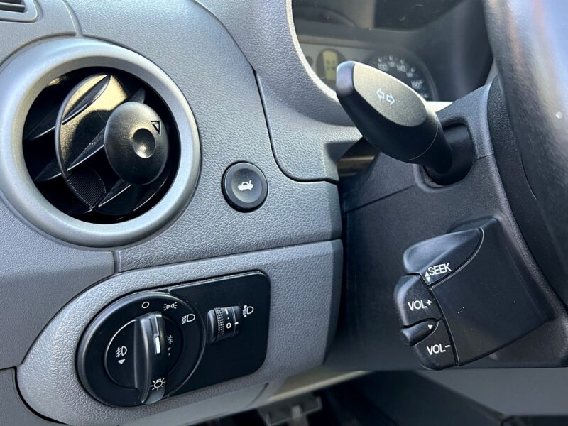 FORD FUSION 1.4 TDCI 70 Cv BOITE AUTOMATIQUE 74 100 KMS INTERIEUR CUIR 5 PORTES - Garantie 6 Mois