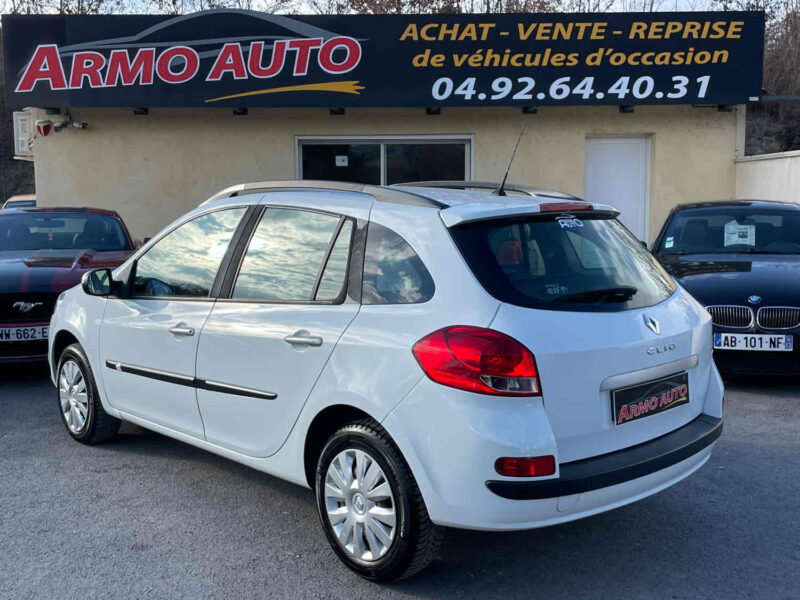 RENAULT CLIO III  2010