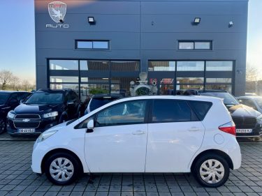 TOYOTA VERSO-S 1.3 100CH VVT-I LOUNGE 2011