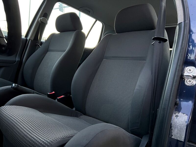 VOLKSWAGEN POLO IIII PHASE 2 1.4 60 Cv 5 PORTES - Garantie1an