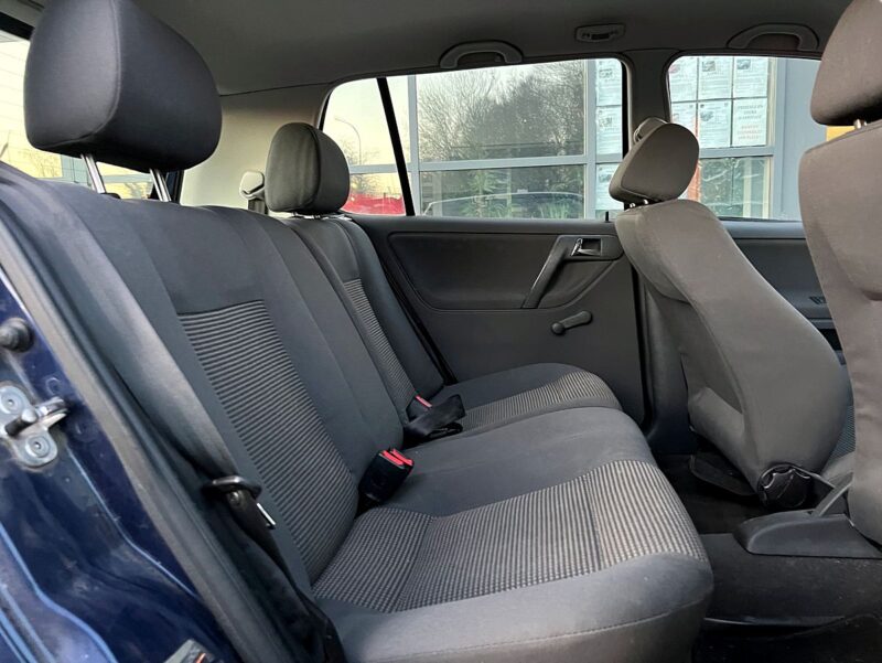 VOLKSWAGEN POLO IIII PHASE 2 1.4 60 Cv 5 PORTES - Garantie1an