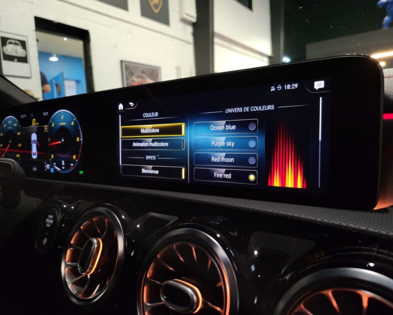 MERCEDES CLASSE CLA II 220d EDITION 1 ORANGE ART EDITION 190cv AMG LINE