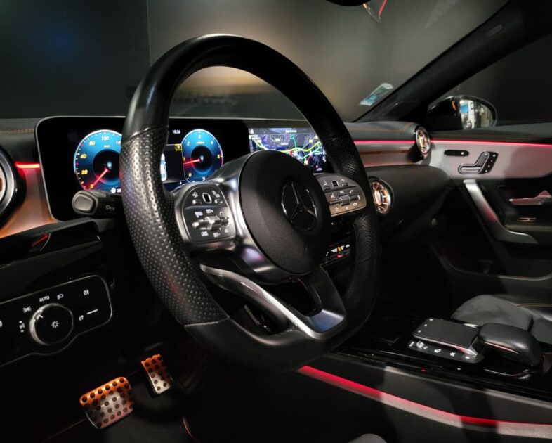 MERCEDES CLASSE CLA II 220d EDITION 1 ORANGE ART EDITION 190cv AMG LINE