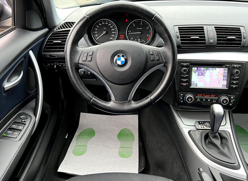 BMW SERIE 1 E87 PHASE 2 LCI 120D 2.0 177 Cv BOITE AUTO TOIT OUVRANT GPS 5 PORTES - Garantie1an