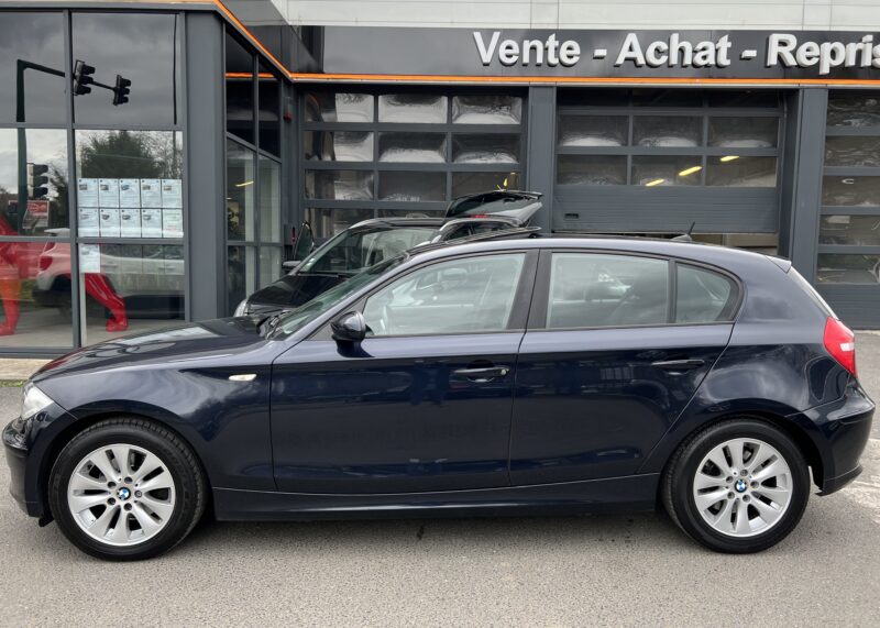 BMW SERIE 1 E87 PHASE 2 LCI 120D 2.0 177 Cv BOITE AUTO TOIT OUVRANT GPS 5 PORTES - Garantie1an