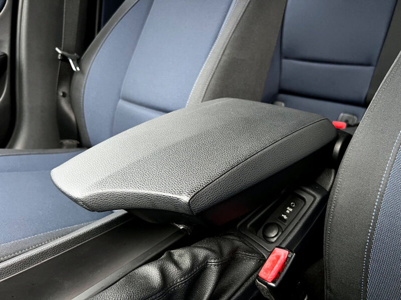 BMW SERIE 1 E87 PHASE 2 LCI 120D 2.0 177 Cv BOITE AUTO TOIT OUVRANT GPS 5 PORTES - Garantie1an