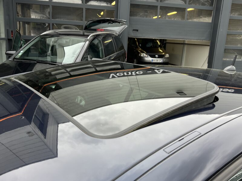 BMW SERIE 1 E87 PHASE 2 LCI 120D 2.0 177 Cv BOITE AUTO TOIT OUVRANT GPS 5 PORTES - Garantie1an