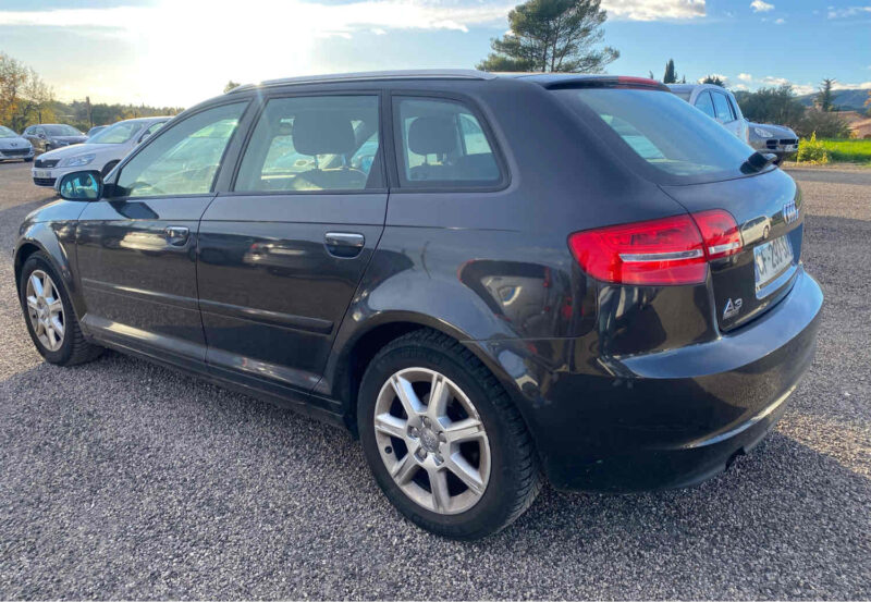 AUDI A3 Sportback 1.6 TDI 105 Ambiente S-Tronic