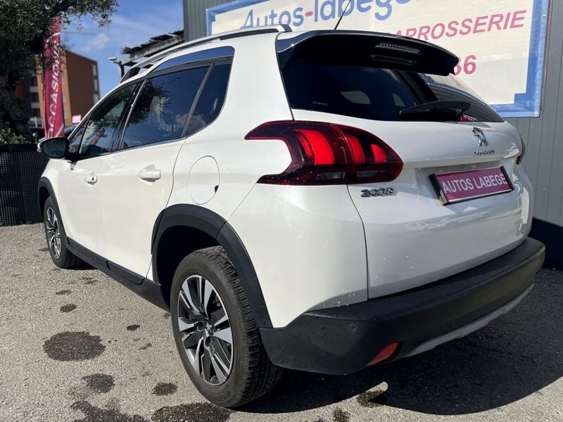 PEUGEOT 2008 2019