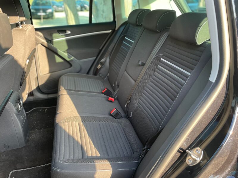 VOLKSWAGEN TIGUAN 2015