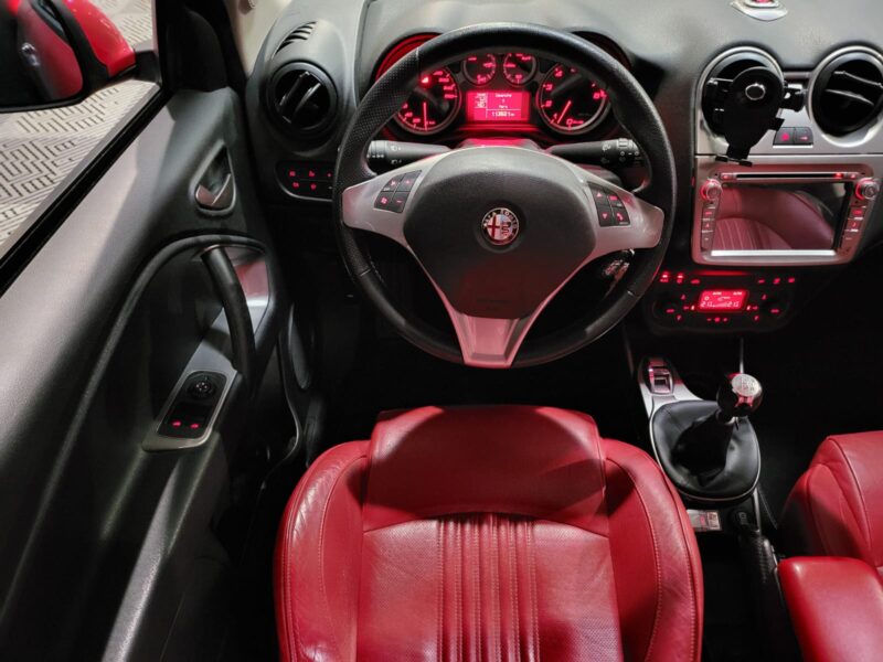 ALFA ROMEO MITO 1.4 TJet 120cv Toit ouvrant , Caméra , Siege cuir