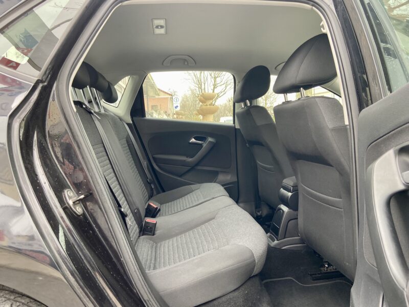 VOLKSWAGEN POLO V 2010