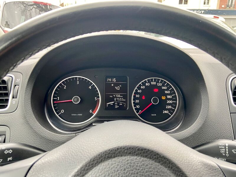 VOLKSWAGEN POLO V 2010