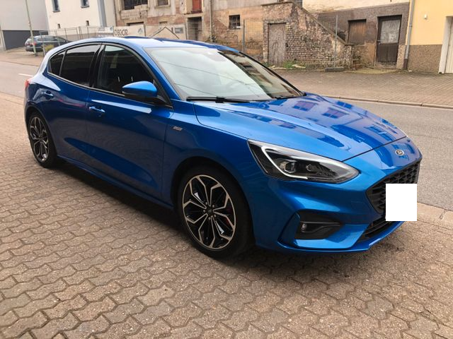 FORD FOCUS 1.5 EcoBoost ST-Line