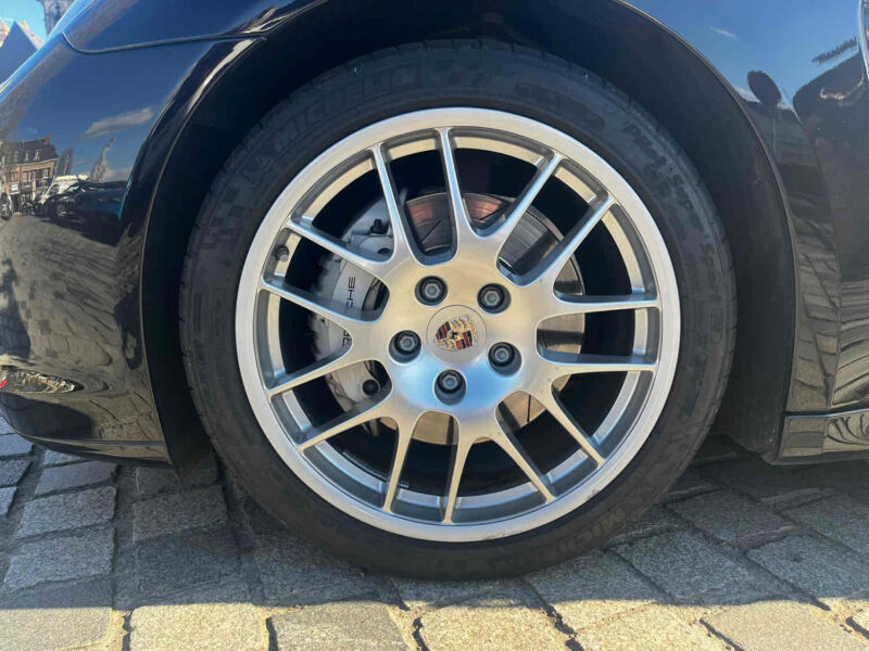 PORSCHE PANAMERA 2011