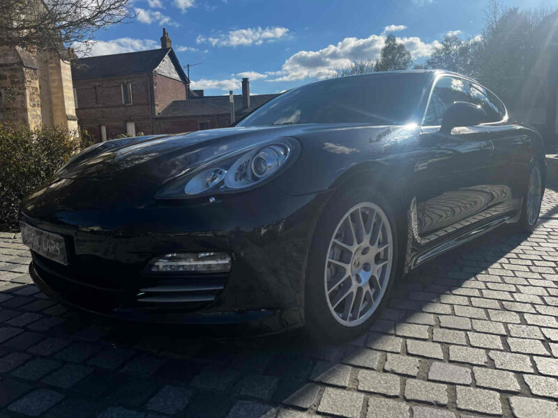 PORSCHE PANAMERA 2011