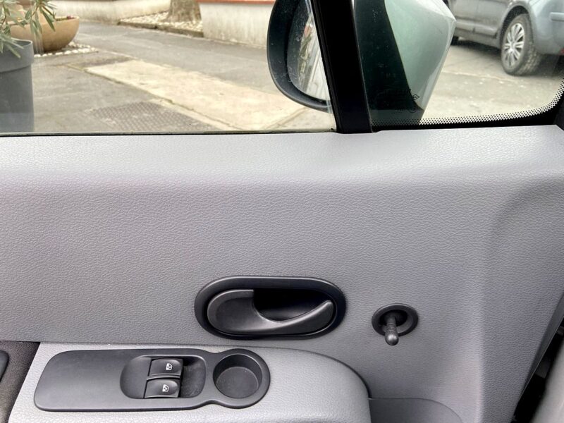 RENAULT GRAND MODUS 2008