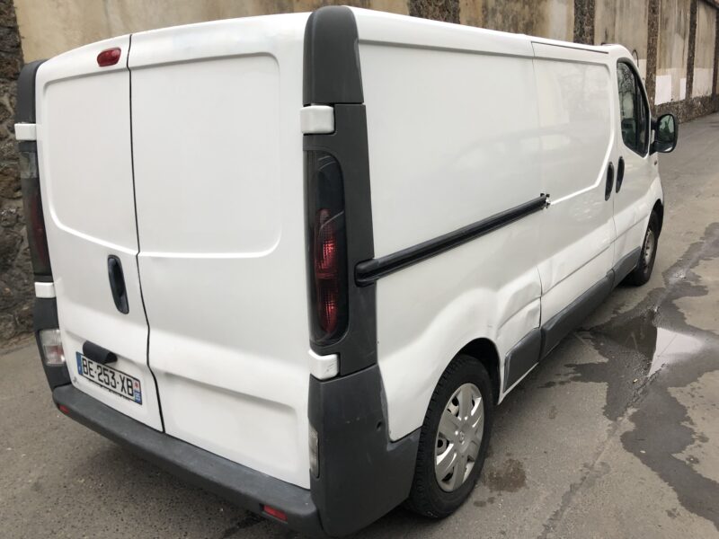RENAULT TRAFIC II 1.9 DCI 80 L2 H1 LONG