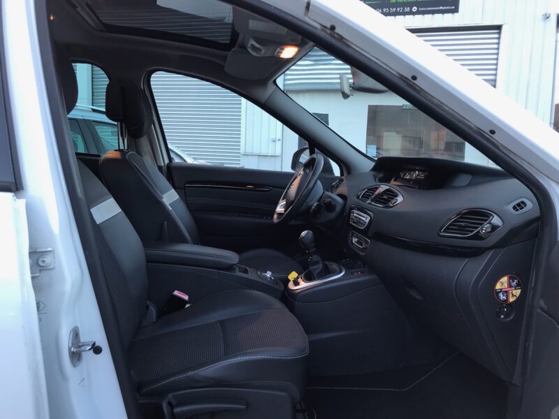 SCENIC III - 1.6 DCi FAP 130cv BOSE eco2 - GARANTIE 6 MOIS