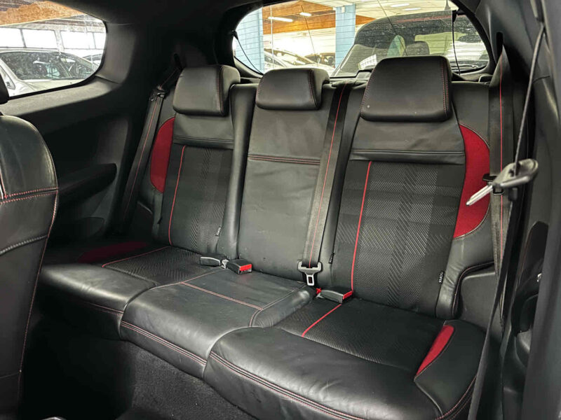 PEUGEOT 208 1.6 THP 200 GTI