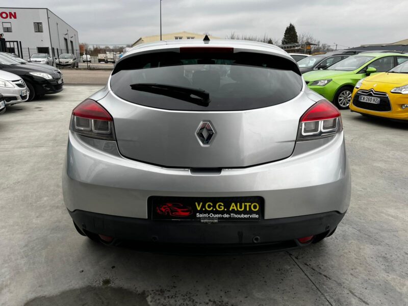 RENAULT MEGANE III Coupé 1.5 dCi 105 dynamique