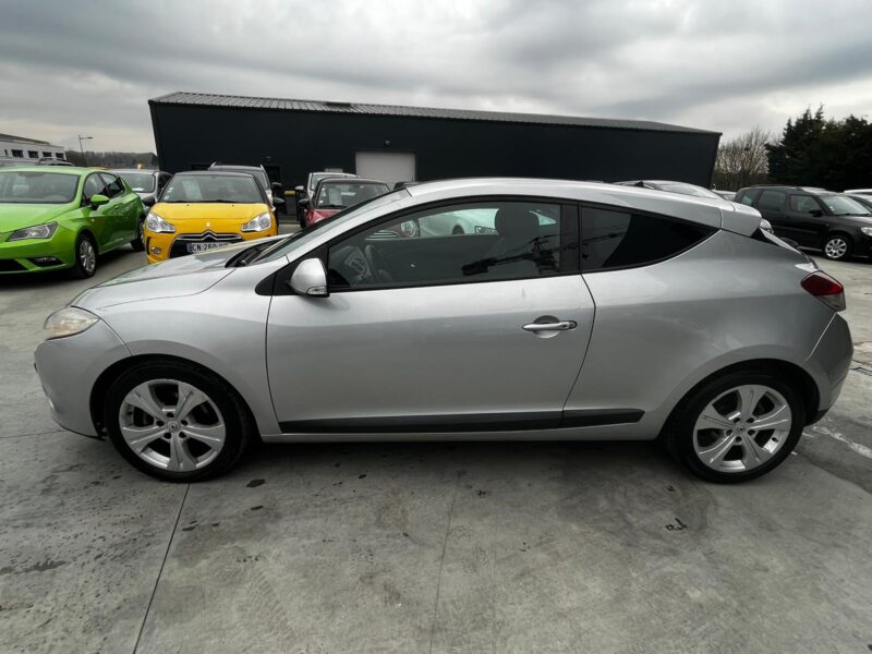 RENAULT MEGANE III Coupé 1.5 dCi 105 dynamique